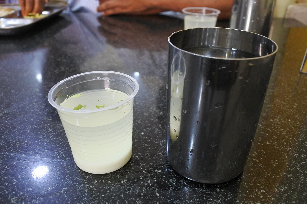 MangaloreのMachaliのバターミルク