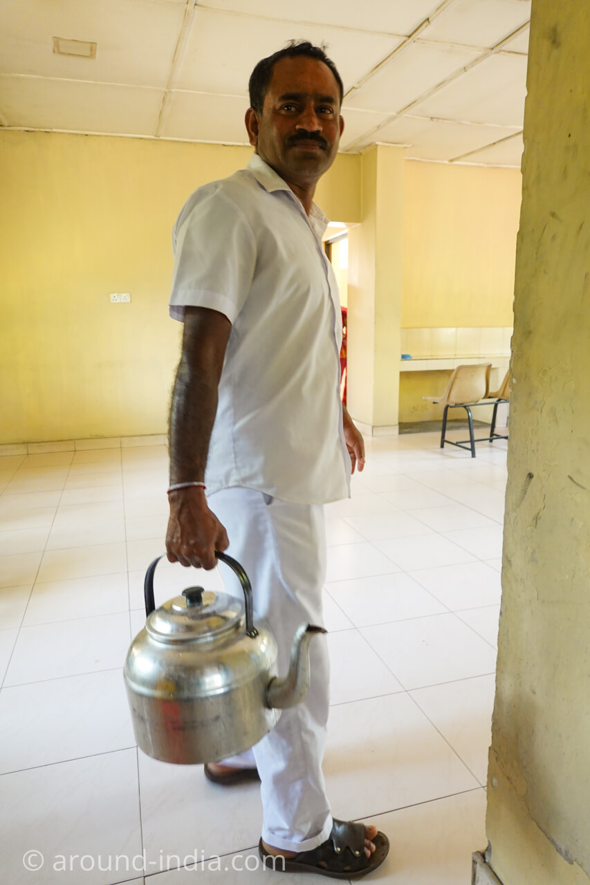 スリランカの国立アーユルヴェーダ病院のハーブティー