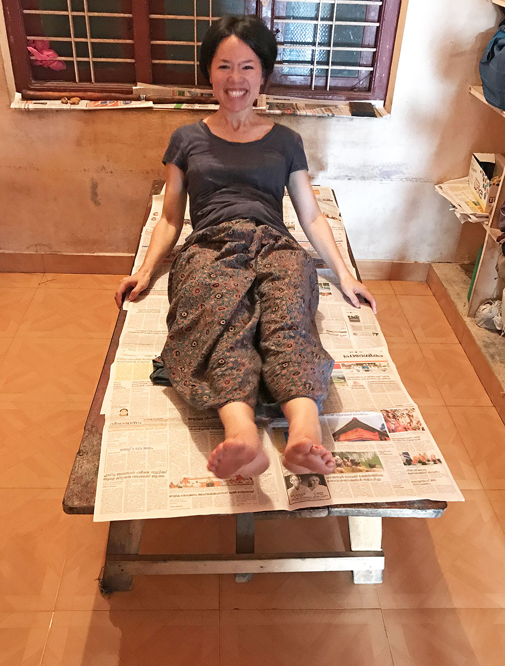 ケララ、Attappati部族の診療所のマッサージベッド