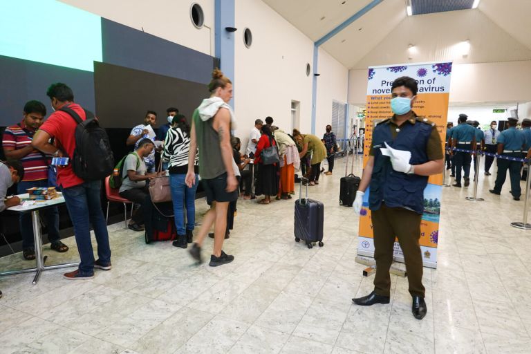 スリランカのコロンボ空港でのコロナウイルス対策
